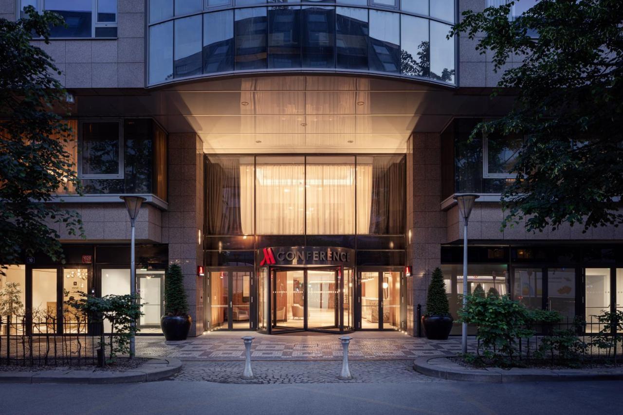 Prague Marriott Hotel Exterior photo Entrance of the hotel