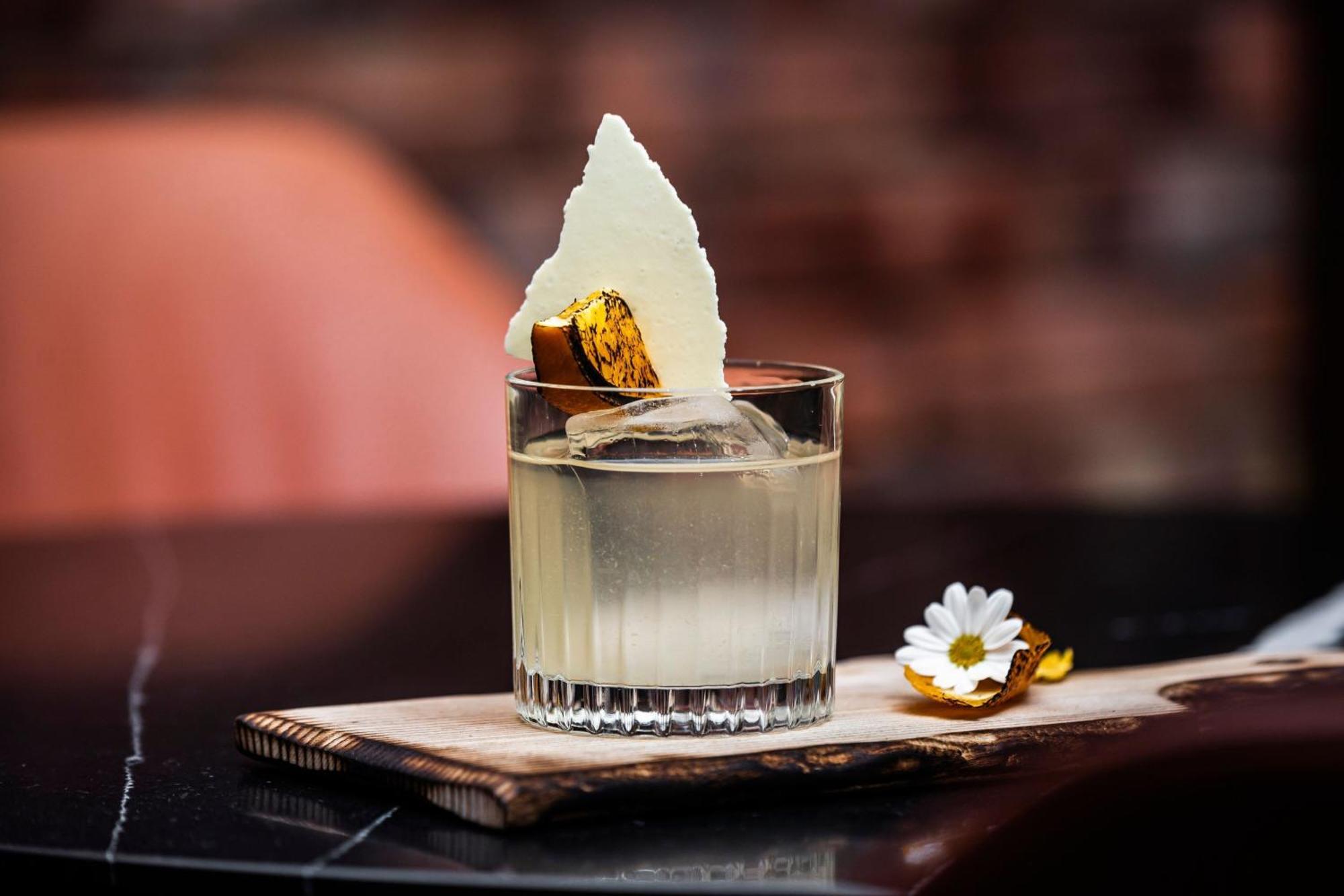 Prague Marriott Hotel Exterior photo A Clover Club cocktail