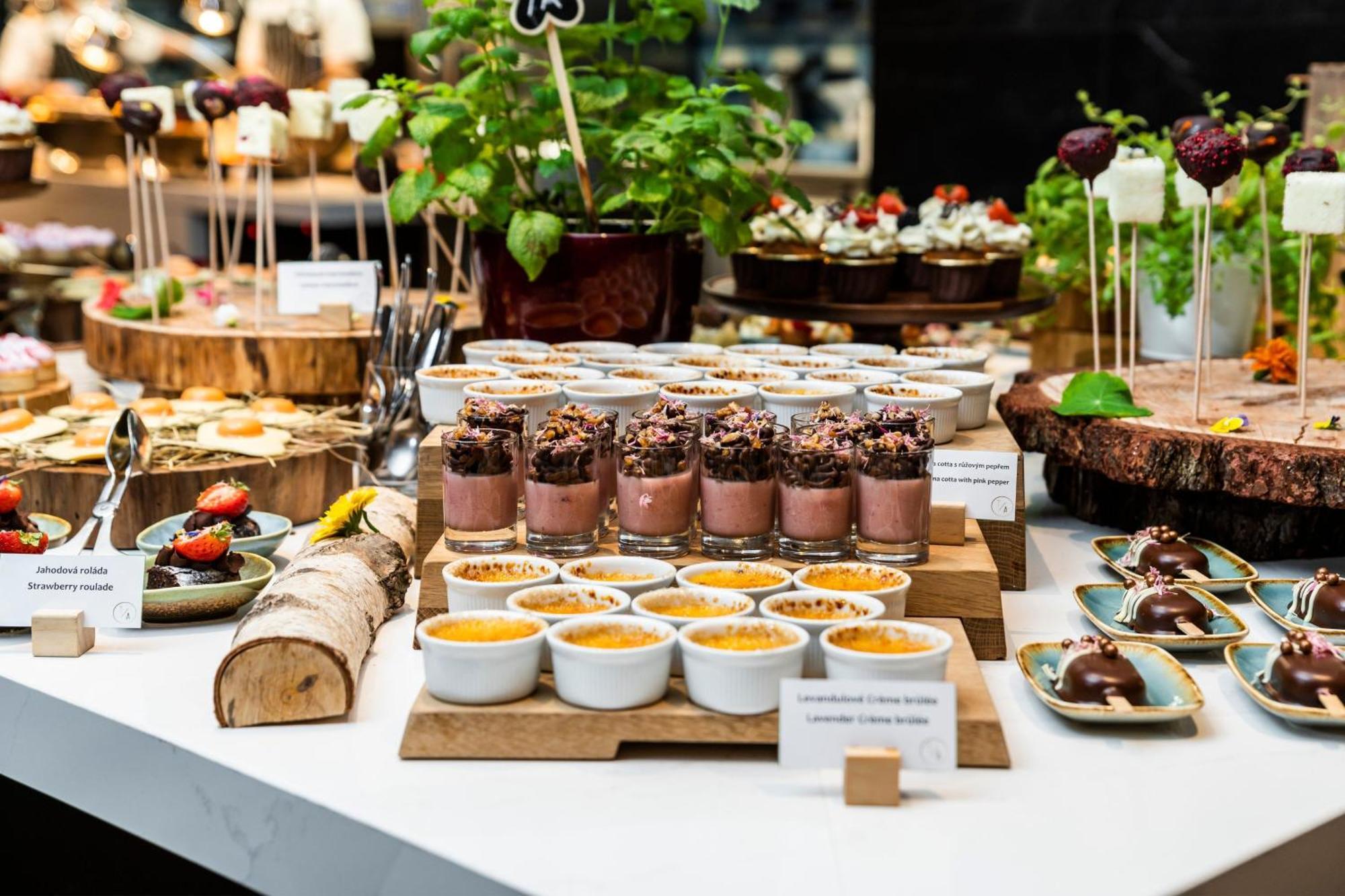 Prague Marriott Hotel Exterior photo A dessert buffet