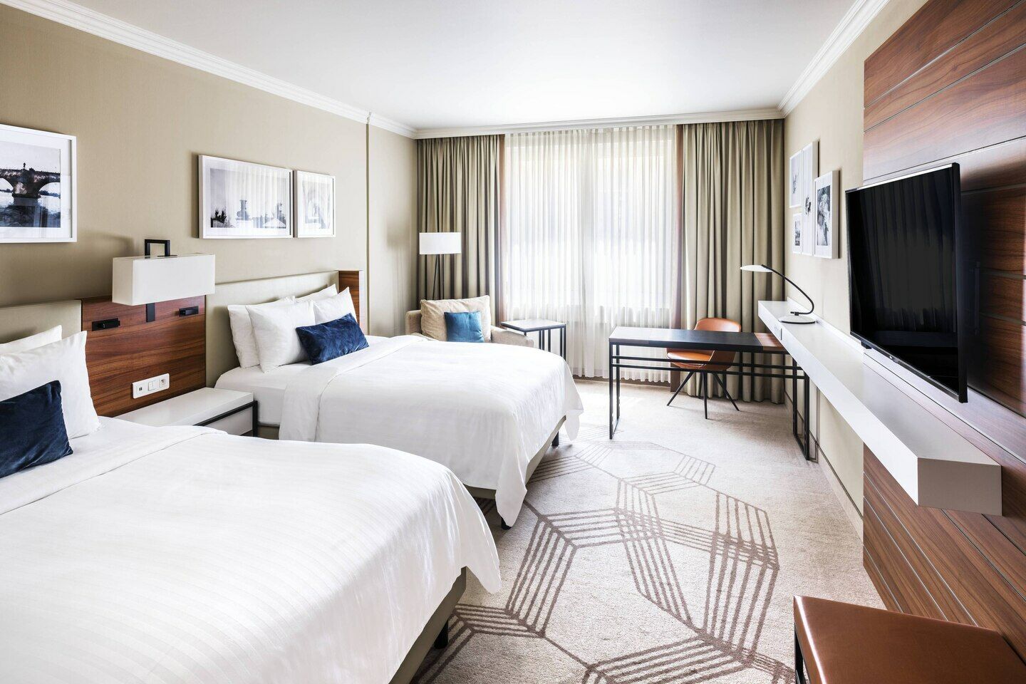 Prague Marriott Hotel Room photo