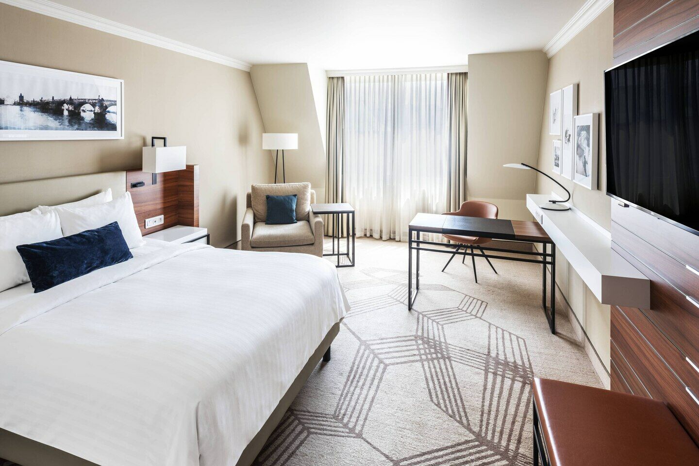 Prague Marriott Hotel Room photo
